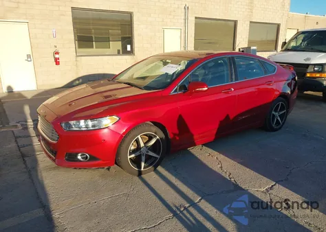 2015 Ford Fusion Hybrid Titanium z USA, uszkodzony, nr VIN 3FA6P0RU8FR306275